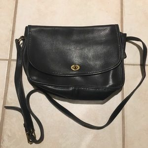 Vintage Coach thick black leather purse bag